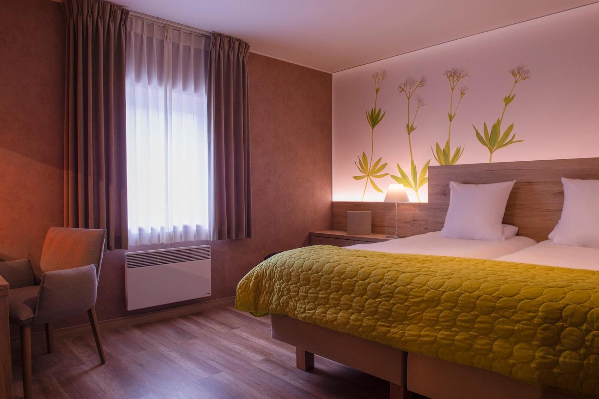 Hostellerie Du Peiffeschof, The Originals Relais Арлон Екстер'єр фото